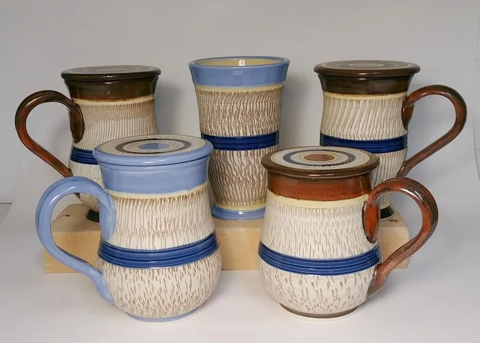 Tall mugs with lid